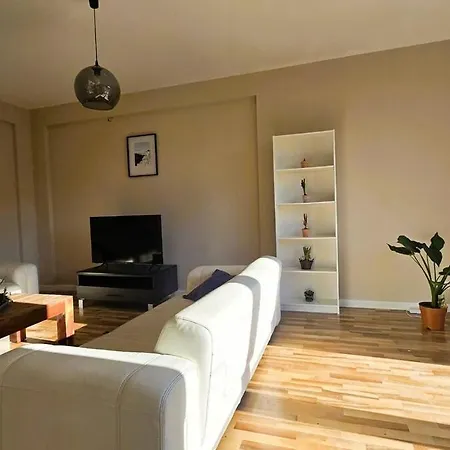Apartstars - Raginisa #1 Apartment